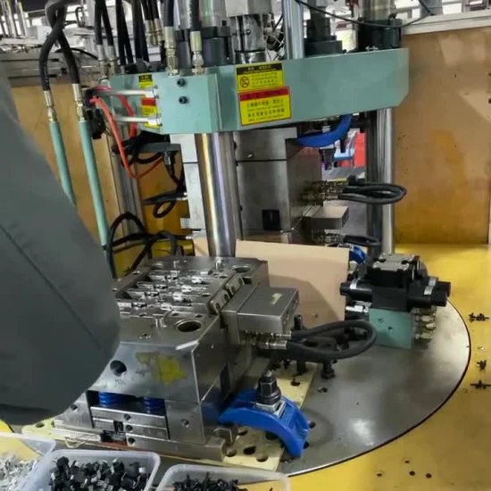 Fabricação em fábrica de moldagem por injeção de acessórios de plástico para eletrônicos